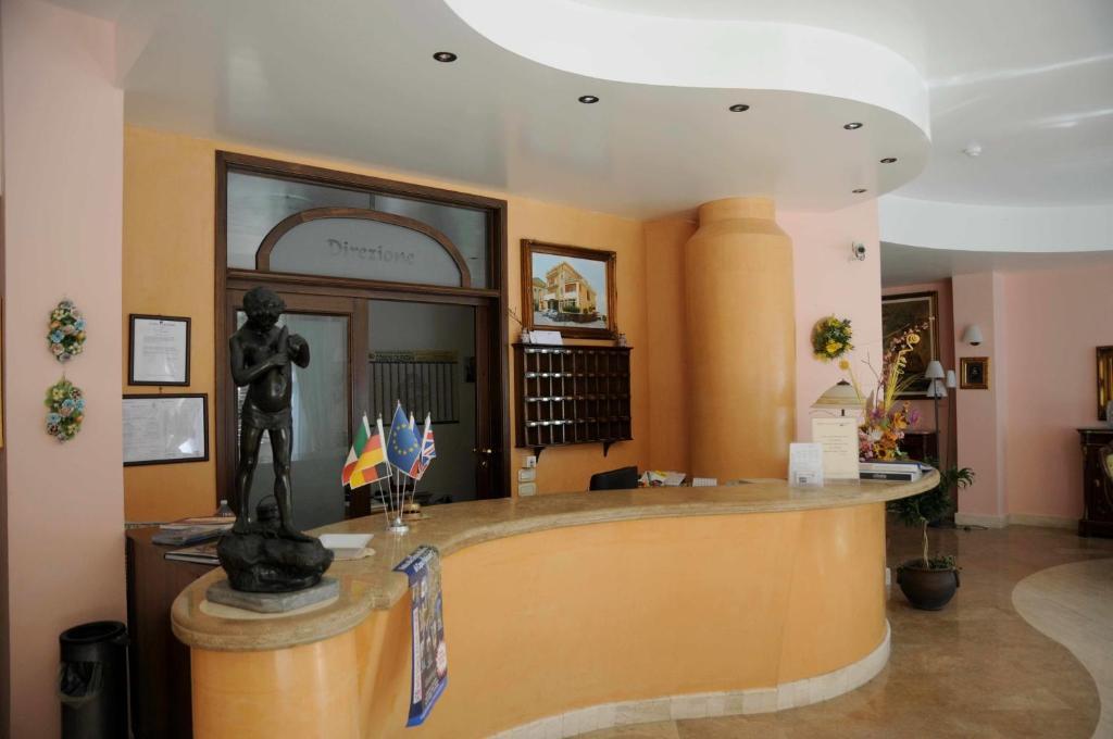 סנטה מריה די קסטלבאטה New Hotel Sonia מראה חיצוני תמונה